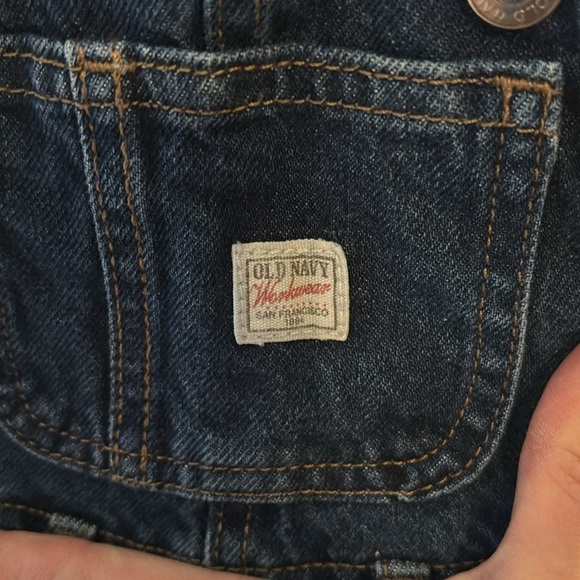 Old navy Unisex Jean overalls 12-18 months - Picture 2 of 4